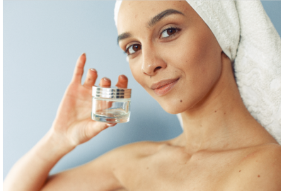 Peau sèche : Top 5 des meilleurs soins et crèmes hydratantes visage et corps