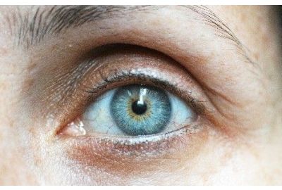 Orgelet : causes, symptômes et traitement efficaces